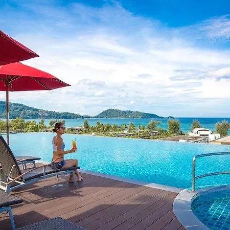 Beach Front Patong Phuket Penthouse Family